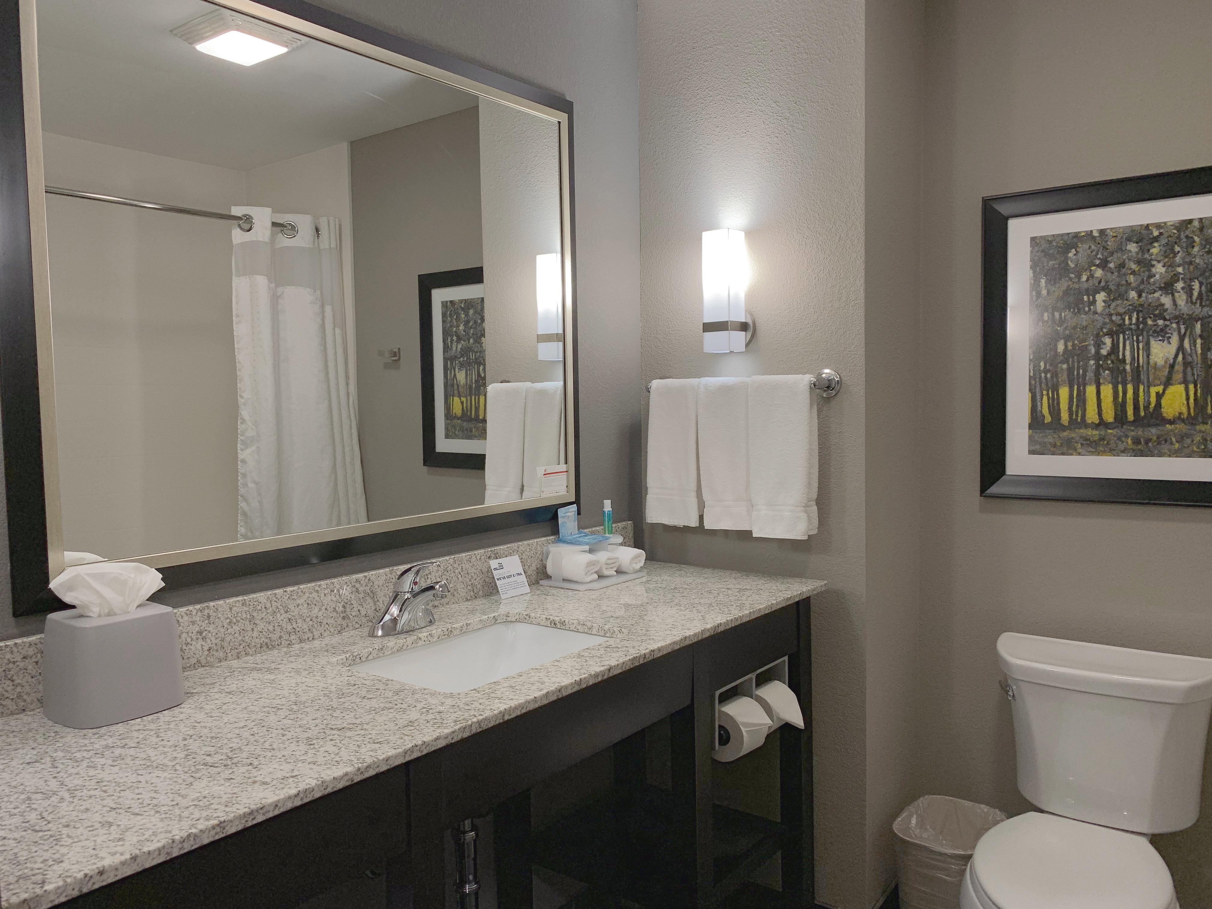 Holiday Inn Express And Suites Madison Central By Ihg Ngoại thất bức ảnh