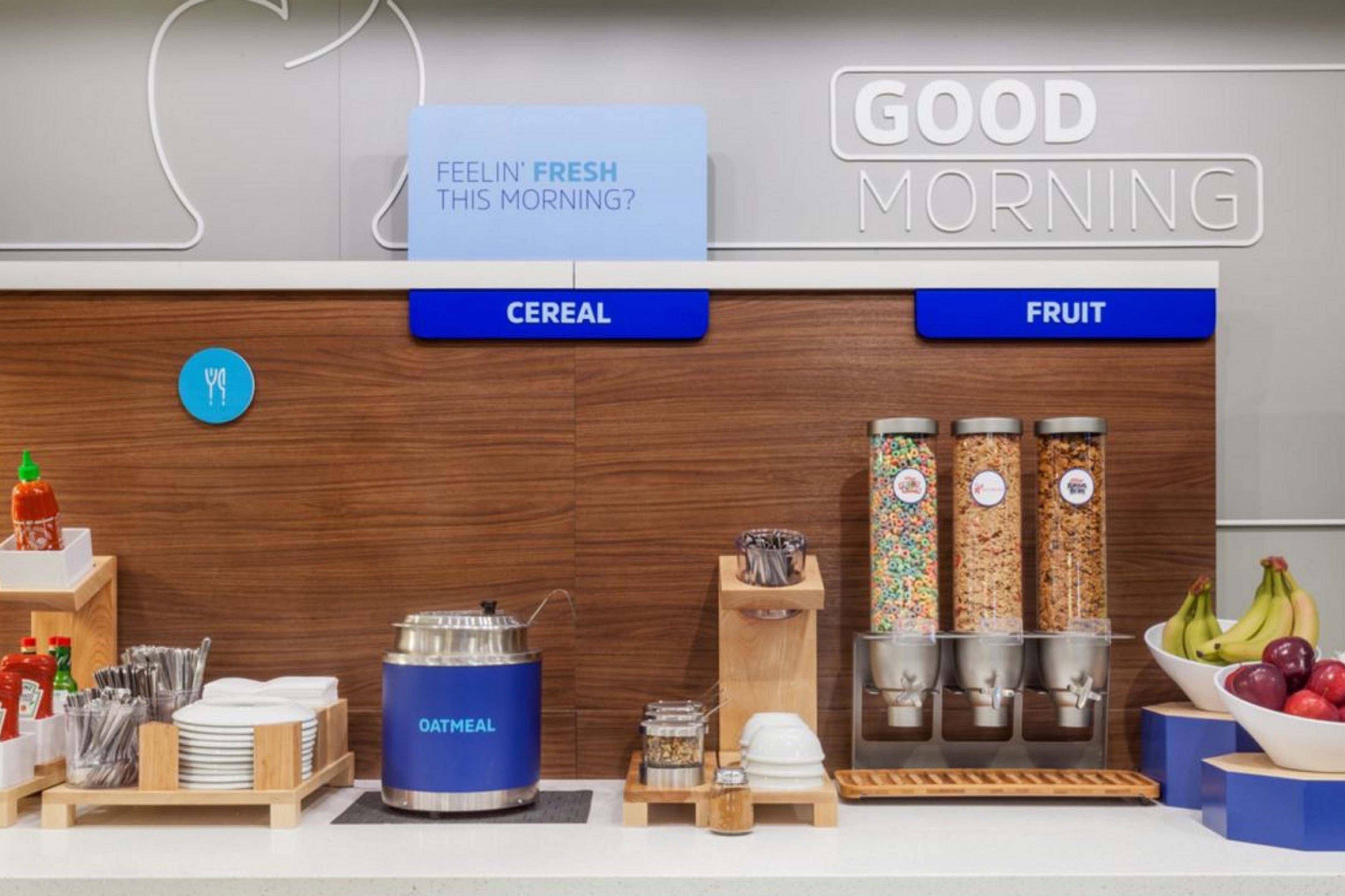 Holiday Inn Express And Suites Madison Central By Ihg Ngoại thất bức ảnh