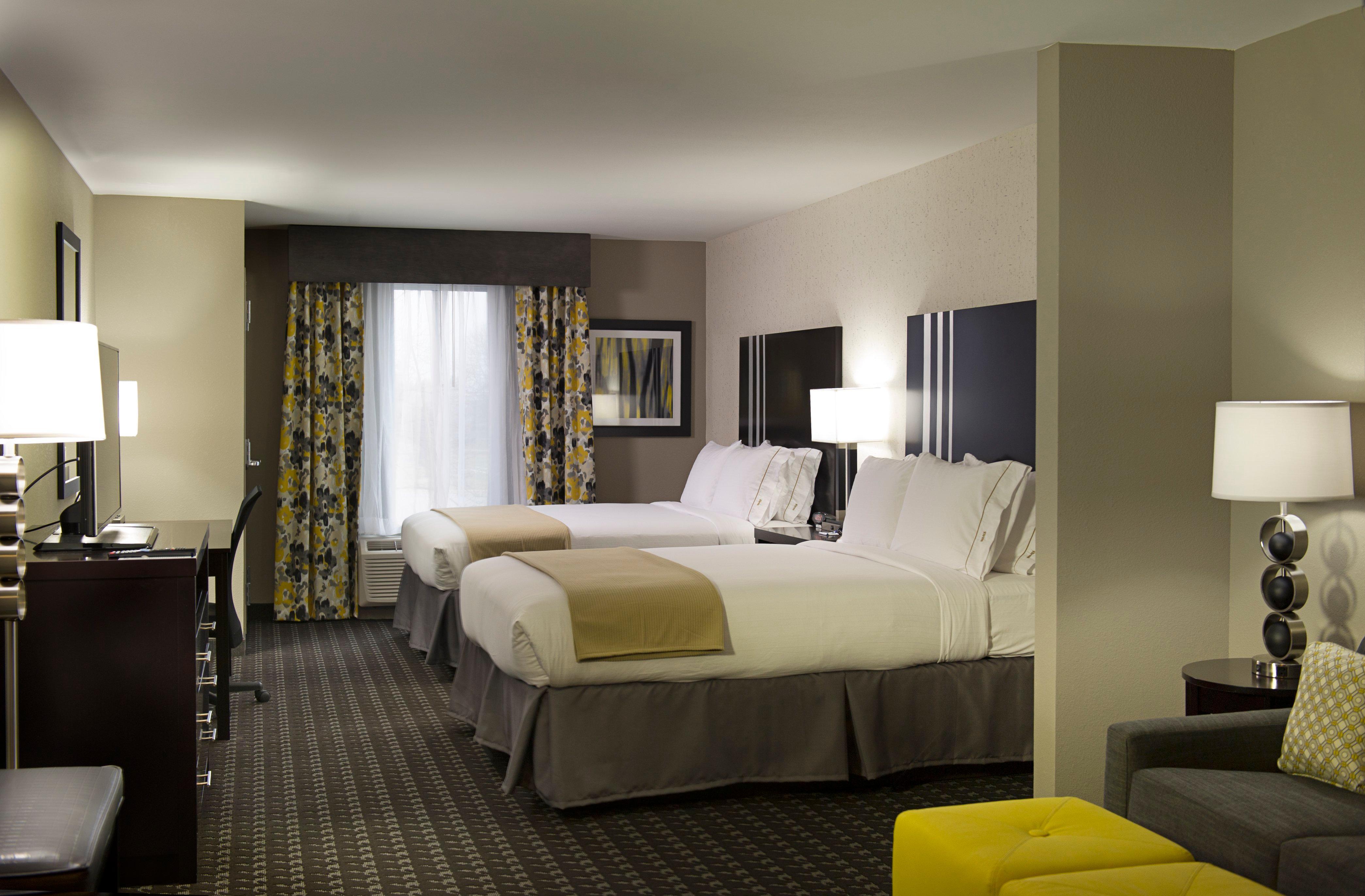 Holiday Inn Express And Suites Madison Central By Ihg Ngoại thất bức ảnh