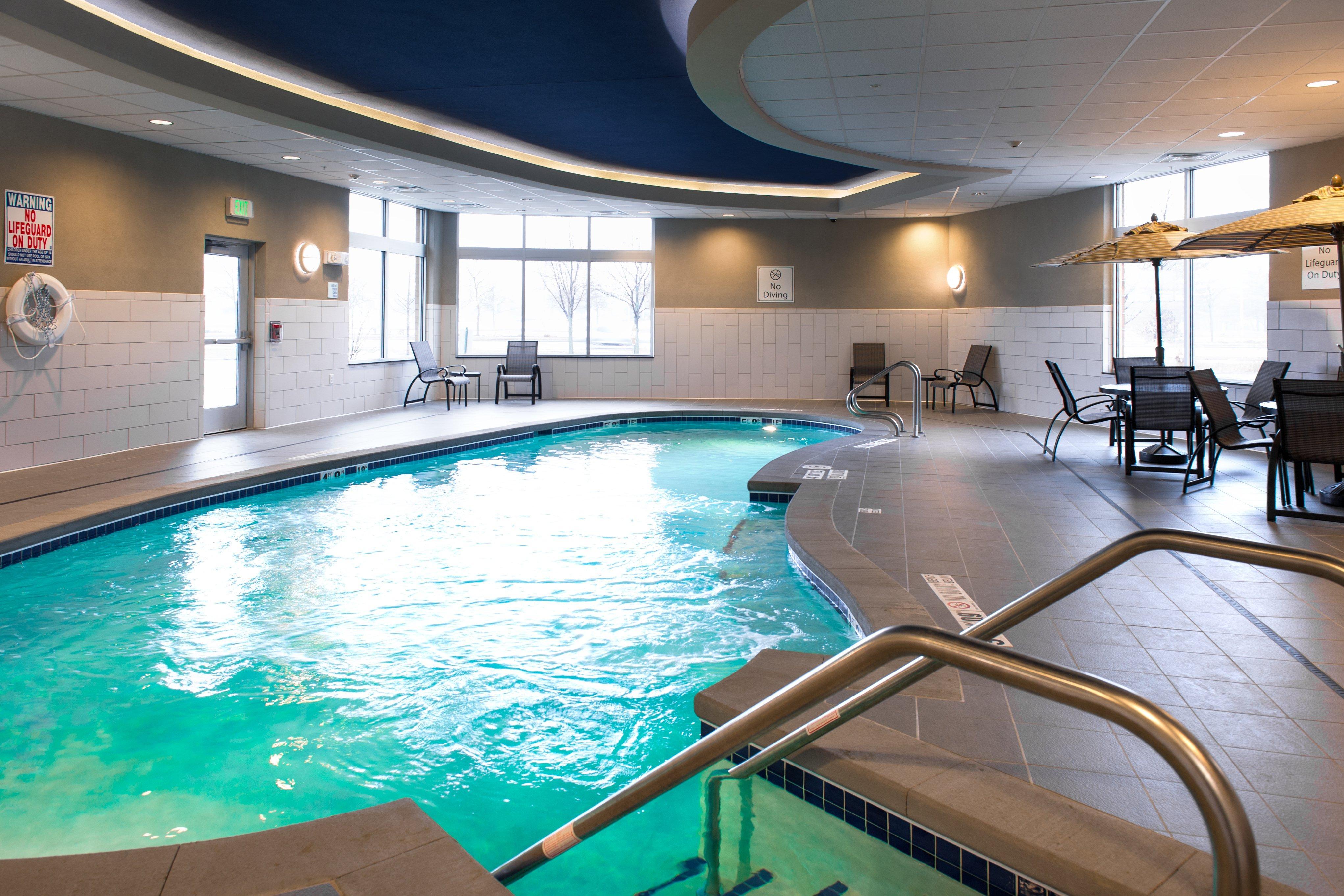Holiday Inn Express And Suites Madison Central By Ihg Ngoại thất bức ảnh