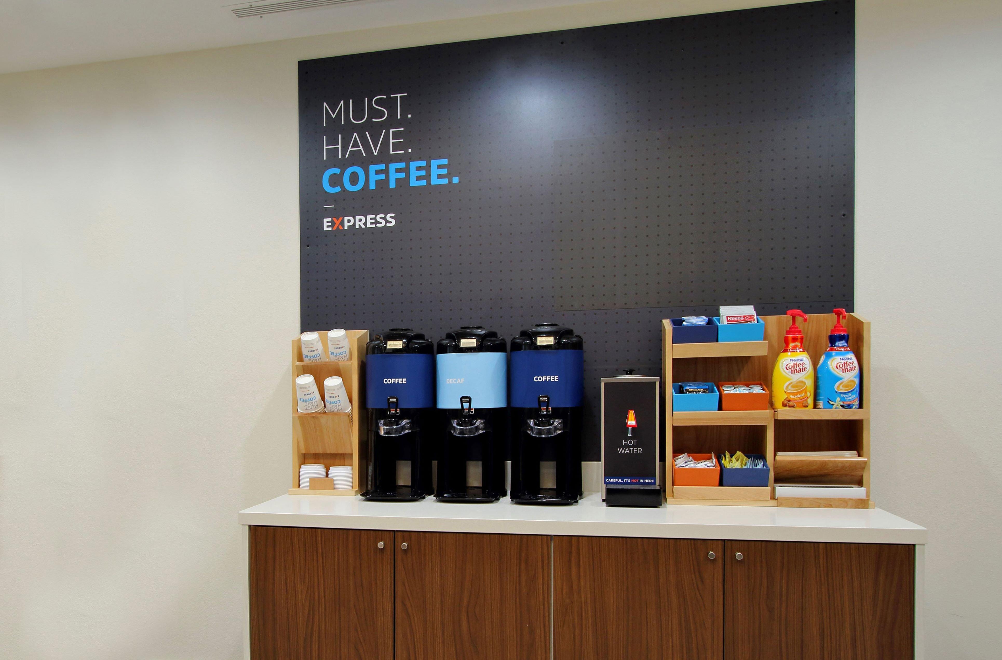 Holiday Inn Express And Suites Madison Central By Ihg Ngoại thất bức ảnh