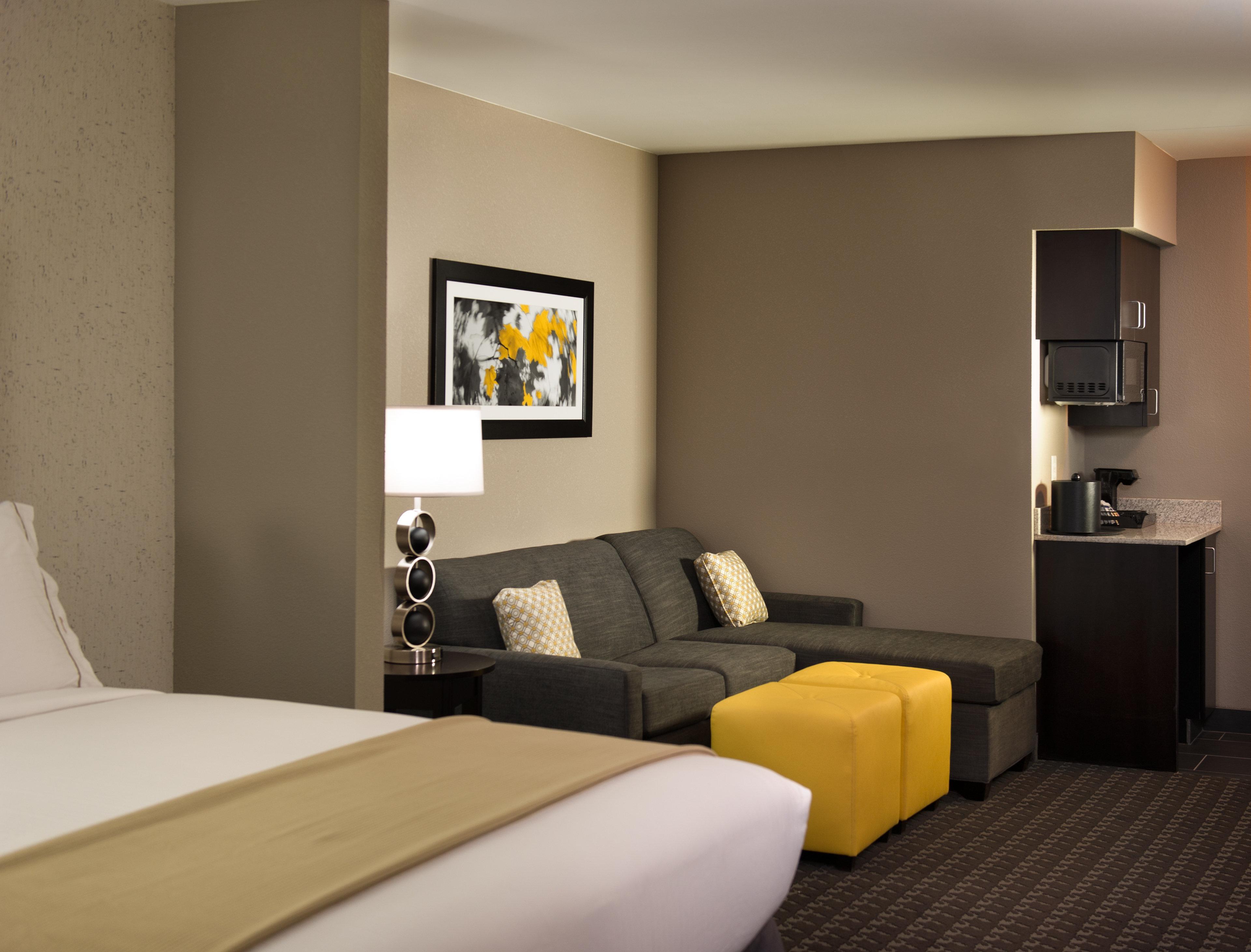 Holiday Inn Express And Suites Madison Central By Ihg Ngoại thất bức ảnh