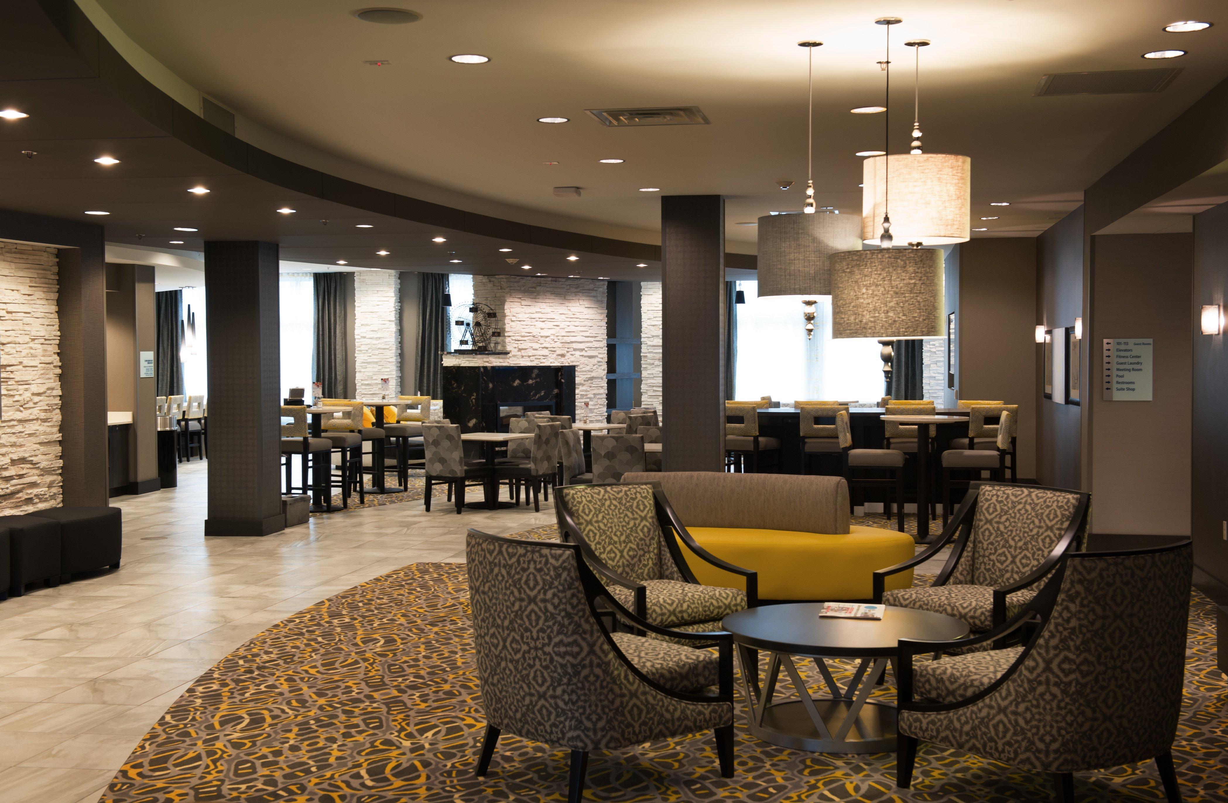 Holiday Inn Express And Suites Madison Central By Ihg Ngoại thất bức ảnh